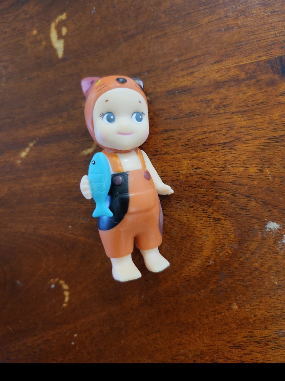 Sonny Angel Cat Life - Brown and Black with Blue Fish cute small toy figurine